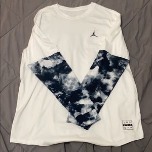 XL Jordan Long Sleeve T-shirt- Cloud design/white